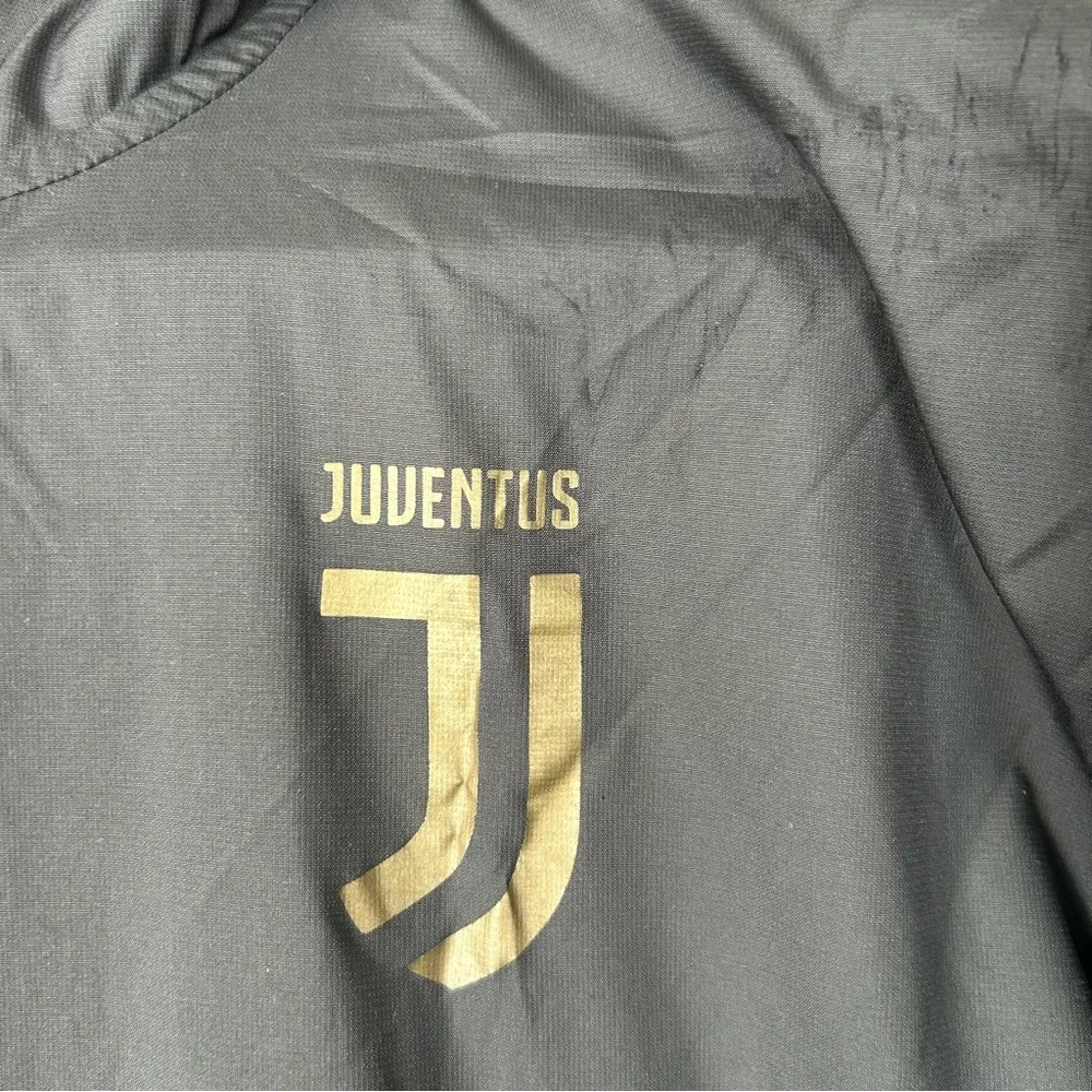 Adidas‎ Men's Black and Gold Juventus Windbreaker